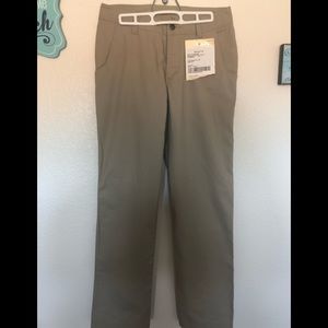 Outdoorsy SUPER cute khakis.